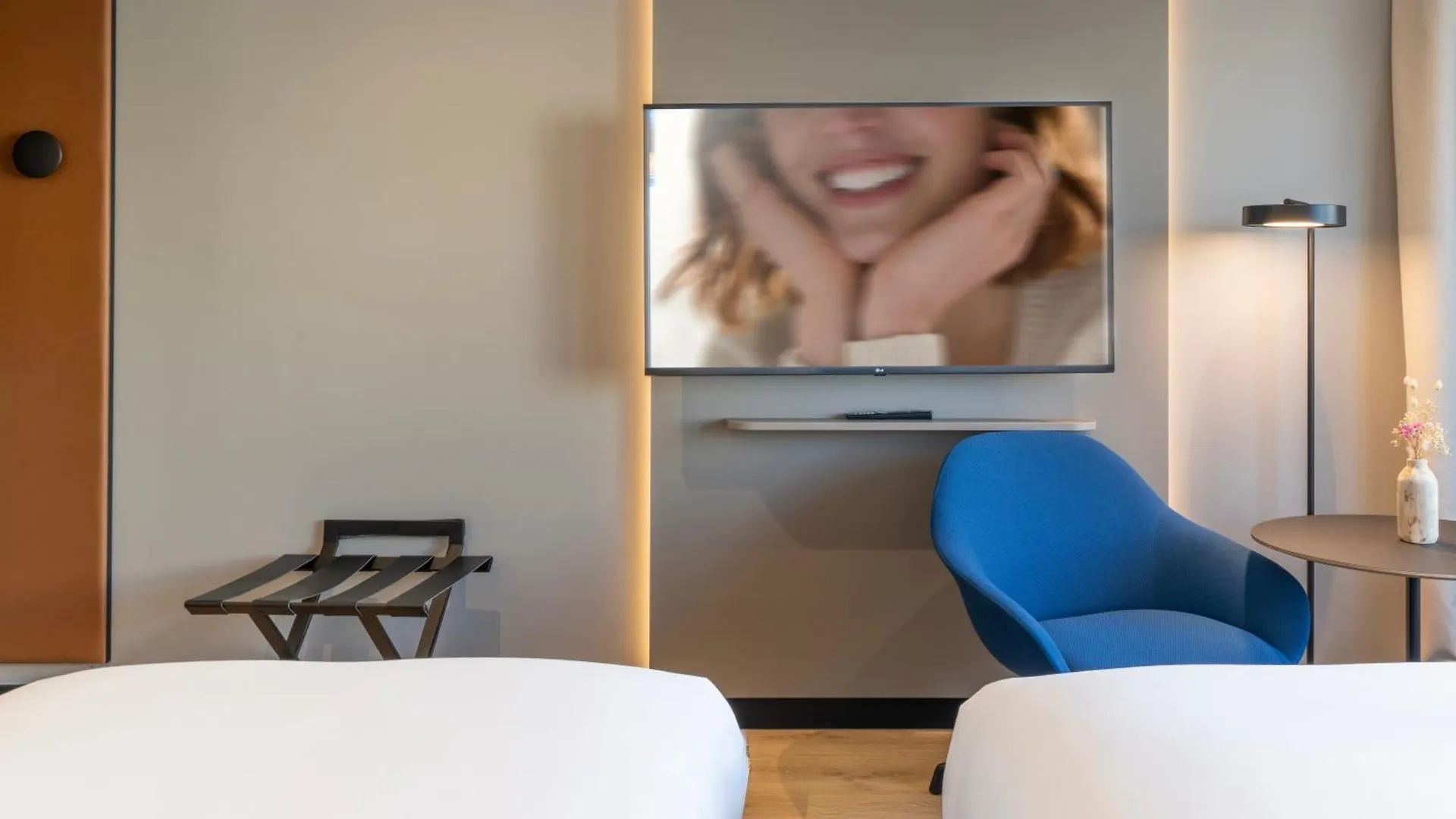 Pullman Madrid Airport & Feria Hotel 4*,