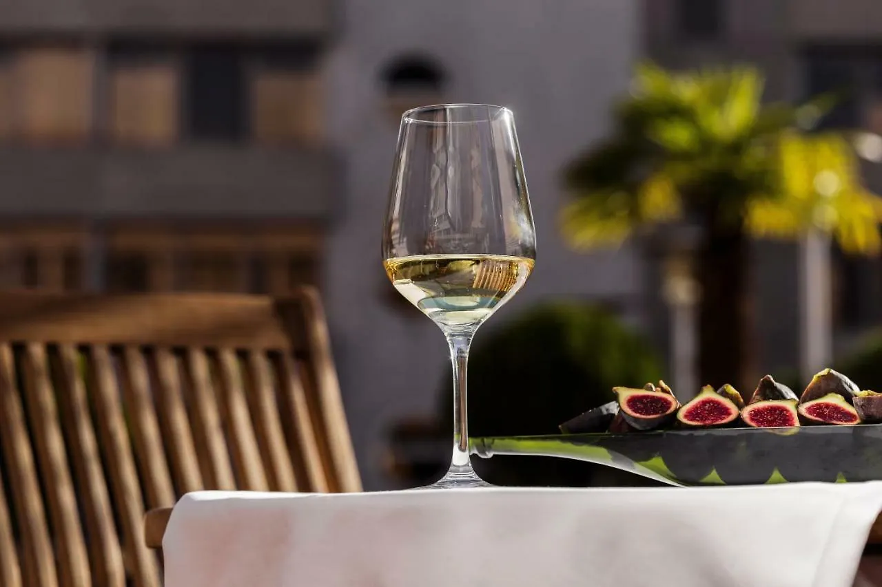 Pullman Madrid Airport & Feria Hotel