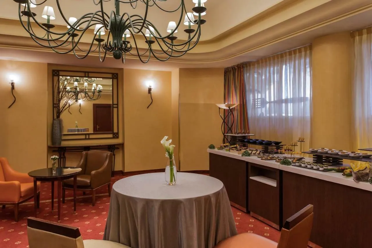 Pullman Madrid Airport & Feria Hotel