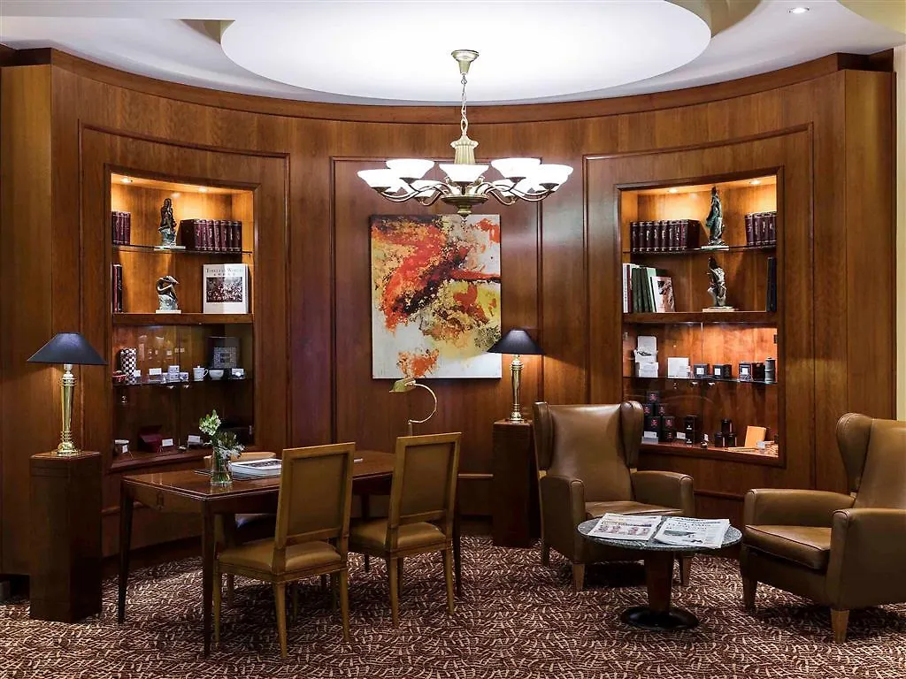 Hotel Pullman Madrid Airport & Feria